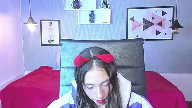 Snapshot of Valeria_roussi chatting on December 29, 8:58 pm Valeria roussi online show from December 29, 8:58 pm