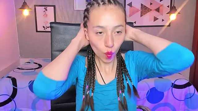 Snapshot of Valeria_roussi chatting on December 14, 8:08 pm Valeria roussi online show from December 14, 8:08 pm