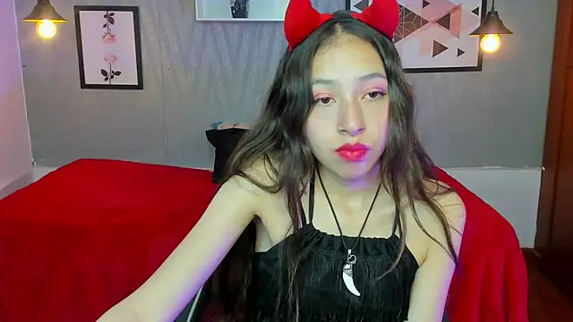 Snapshot of Valeria_roussi chatting on January 14, 2:32 pm Valeria roussi online show from January 14, 2:32 pm
