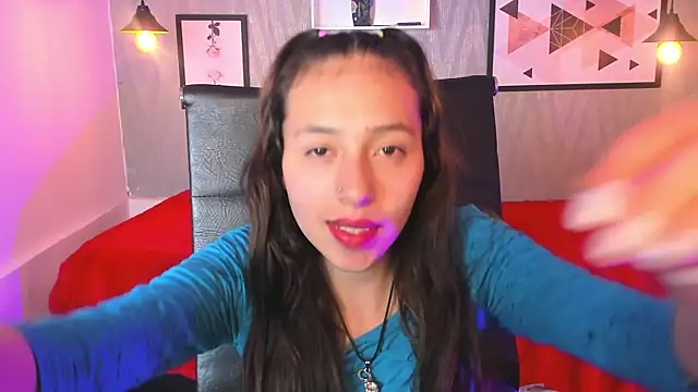 Snapshot of Valeria_roussi chatting on December 27, 8:07 pm Valeria roussi online show from December 27, 8:07 pm