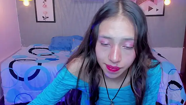 Snapshot of Valeria_roussi chatting on February 20, 5:09 pm Valeria roussi online show from February 20, 5:09 pm