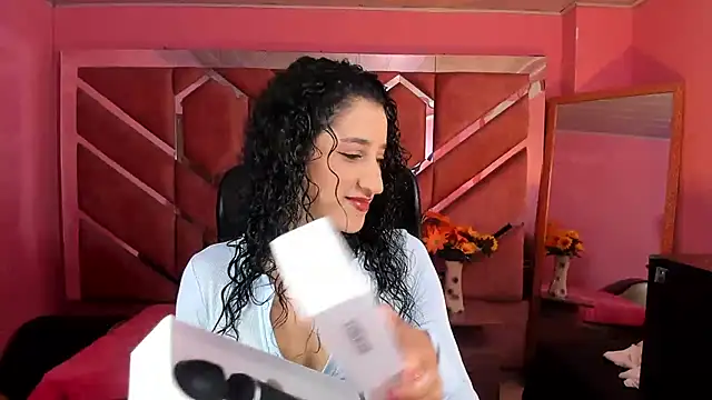 Snapshot of Eimy_Sexy_ chatting on October 3, 2:18 pm Eimy Sexy online show from October 3, 2:18 pm