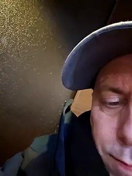 Snapshot of HeteroHotGuy1 chatting on February 23, 1:57 am HeteroHotGuy1 online show from February 23, 1:57 am