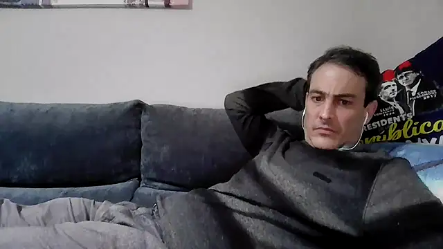 Snapshot of basquehotboy chatting on February 27, 10:31 pm basquehotboy online show from February 27, 10:31 pm