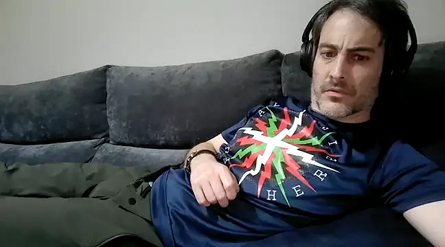 Snapshot of basquehotboy chatting on January 23, 8:56 pm basquehotboy online show from January 23, 8:56 pm