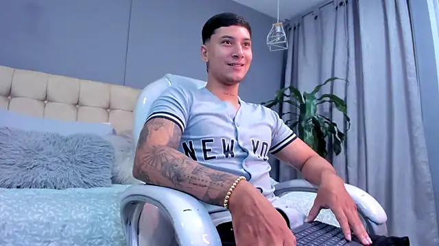 Damian23   online show from September 20, 10:31 am