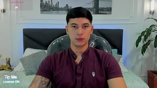 Snapshot of Damian23__ chatting on January 19, 12:31 pm Damian23 online show from January 19, 12:31 pm