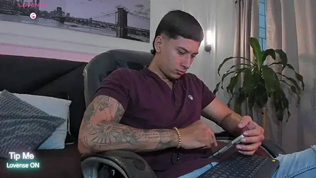 Damian23   online show from April 15, 12:32 pm