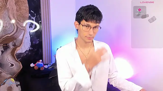 Snapshot of Alexx_tc chatting on June 28, 2:40 am Alexx tc online show from June 28, 2:40 am