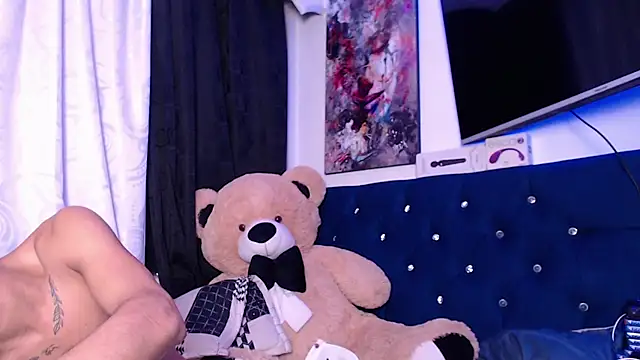 Snapshot of Sexys_Boys_Hot1 chatting on November 18, 2:49 am Sexys Boys Hot1 online show from November 18, 2:49 am