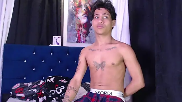 Sexys Boys Hot1 online show from December 23, 10:47 am