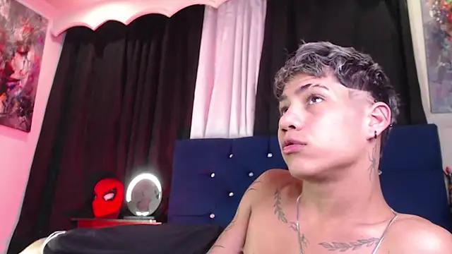 Sexys Boys Hot1 online show from June 2, 1:38 am