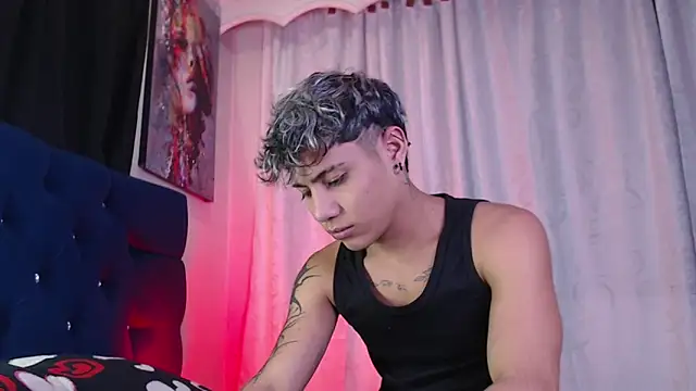 Sexys Boys Hot1 online show from May 5, 1:19 am