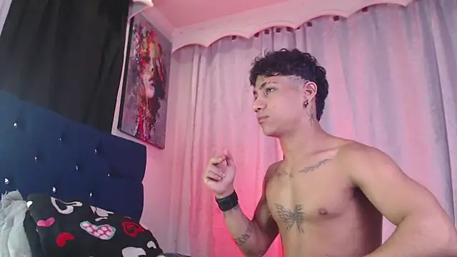 Sexys Boys Hot1 online show from April 18, 1:08 am