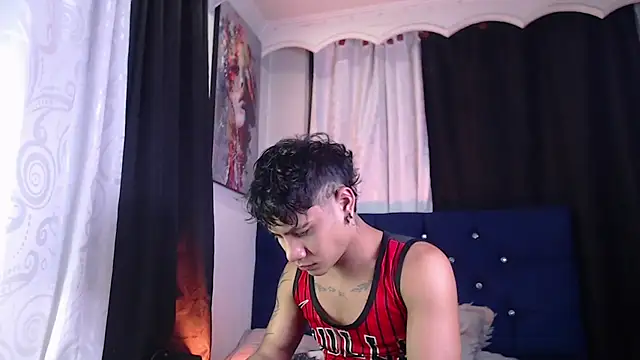 Sexys Boys Hot1 online show from February 24, 1:06 am