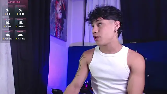 Sexys Boys Hot1 online show from April 8, 1:18 am