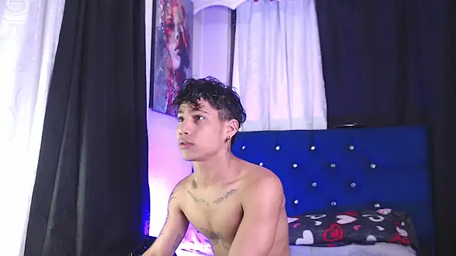 Sexys Boys Hot1 online show from March 7, 2:07 am