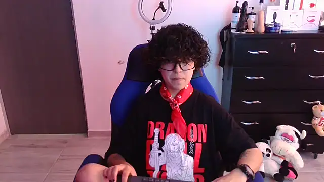 thomascooper7 online show from October 31, 7:21 pm