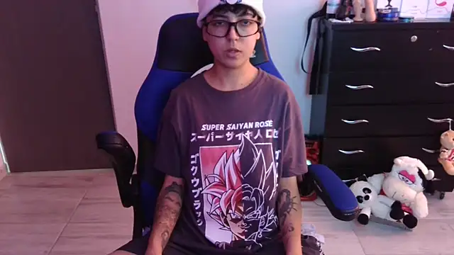 thomascooper7 online show from November 26, 6:41 pm