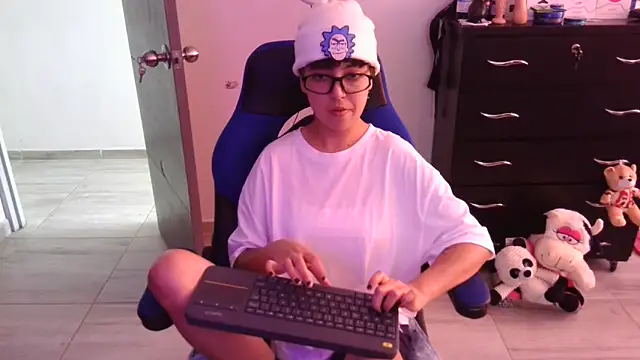 thomascooper7 online show from November 20, 6:08 pm