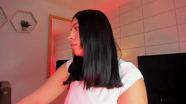 Christine Laam online show from November 24, 11:54 am