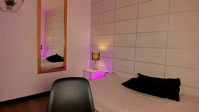 Christine Laam online show from March 30, 11:44 am