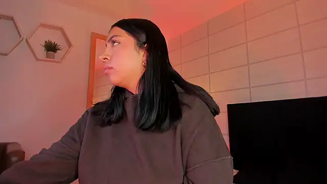 Christine Laam online show from November 26, 12:05 pm