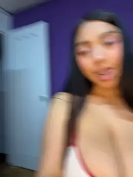 Christine Laam online show from June 13, 3:04 am