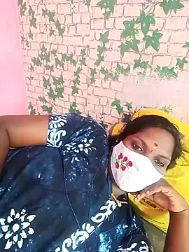 Snapshot of Tamil_queensexy chatting on December 15, 9:24 am Tamil queensexy online show from December 15, 9:24 am