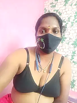 Snapshot of Tamil_queensexy chatting on January 19, 8:39 am Tamil queensexy online show from January 19, 8:39 am