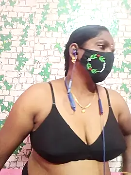 Snapshot of Tamil_queensexy chatting on January 25, 6:13 pm Tamil queensexy online show from January 25, 6:13 pm