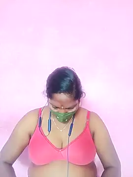 Snapshot of Tamil_queensexy chatting on February 22, 9:23 am Tamil queensexy online show from February 22, 9:23 am