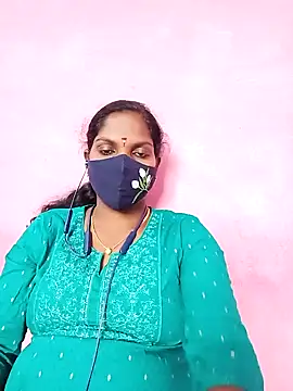 Snapshot of Tamil_queensexy chatting on January 8, 4:44 am Tamil queensexy online show from January 8, 4:44 am