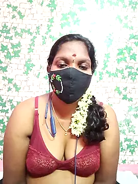 Snapshot of Tamil_queensexy chatting on December 1, 5:29 pm Tamil queensexy online show from December 1, 5:29 pm