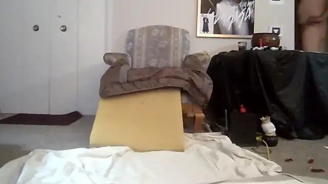 rickydickyskull online show from December 20, 5:32 am