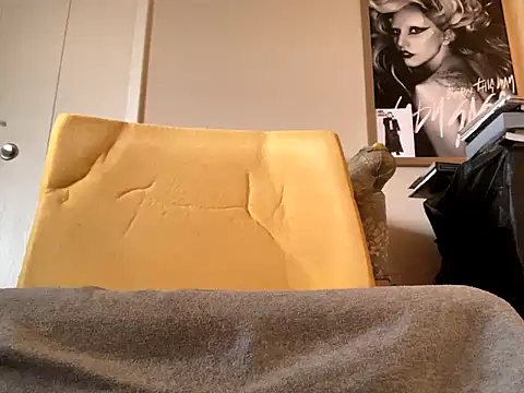 rickydickyskull online show from October 25, 3:45 pm