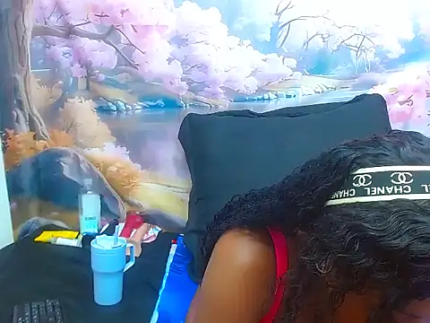 Snapshot of DarkGorgeous chatting on July 14, 4:39 am DarkGorgeous online show from July 14, 4:39 am