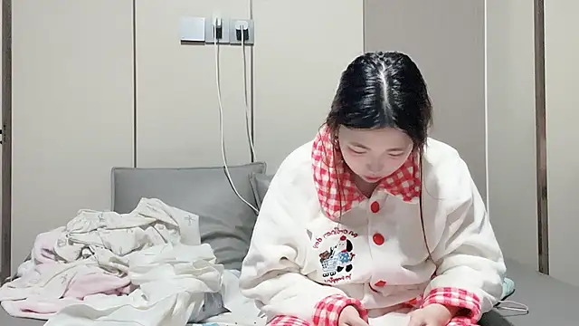 MM YY SS online show from November 14, 2:21 pm