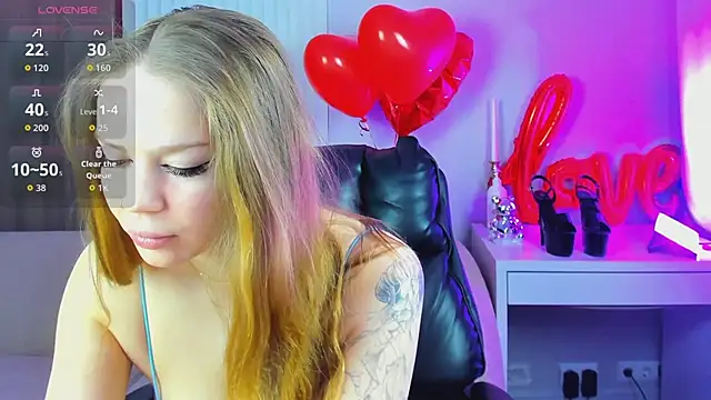 Eva Conors  online show from March 6, 1:00 am