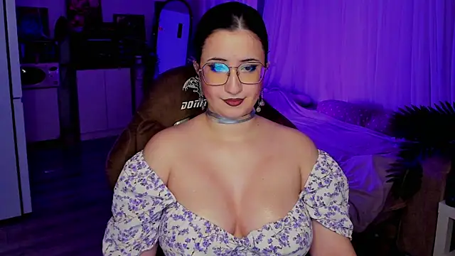 annallurings online show from December 18, 5:17 pm