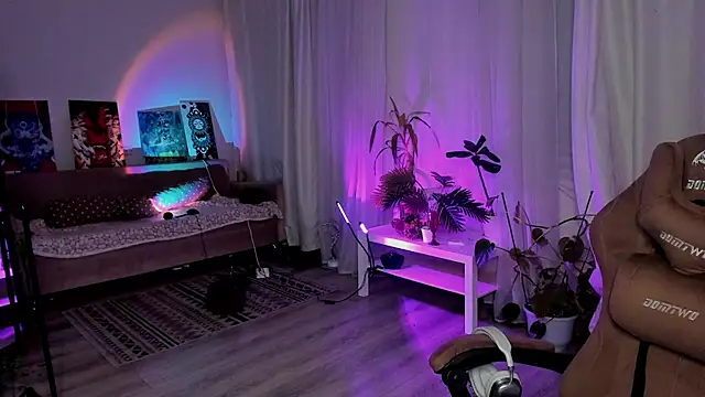 annallurings online show from January 31, 1:02 pm