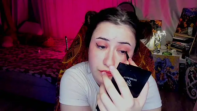 annallurings online show from February 13, 12:27 pm