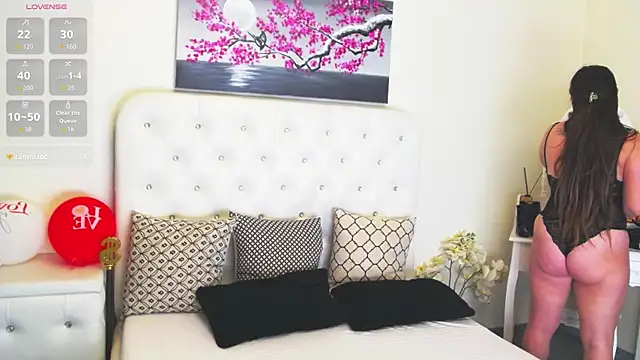 Snapshot of Ysabell01 chatting on November 4, 5:22 am Ysabell01 online show from November 4, 5:22 am