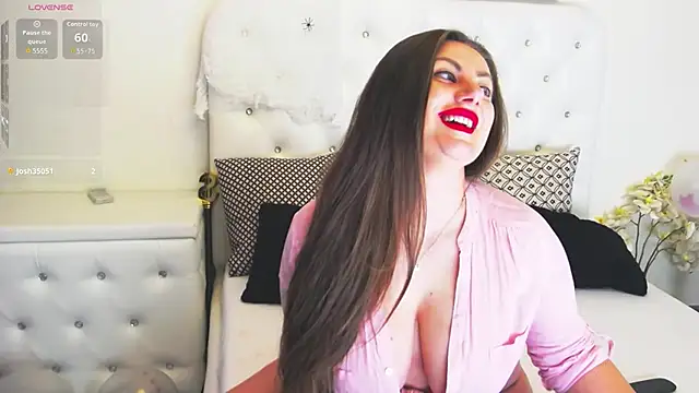 Snapshot of Ysabell01 chatting on October 29, 5:28 am Ysabell01 online show from October 29, 5:28 am