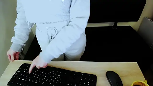 LaimaV  online show from October 27, 8:59 am