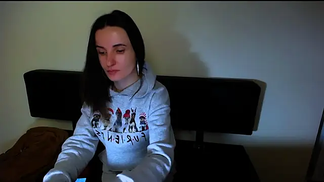 Snapshot of LaimaV_ chatting on December 20, 2:37 pm LaimaV online show from December 20, 2:37 pm