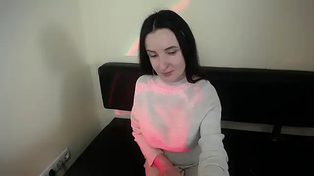 LaimaV  online show from December 5, 1:43 pm