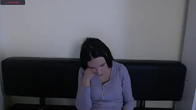 Snapshot of LaimaV_ chatting on December 1, 4:34 pm LaimaV online show from December 1, 4:34 pm