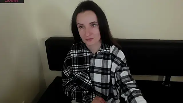 Snapshot of LaimaV_ chatting on October 3, 2:18 pm LaimaV online show from October 3, 2:18 pm