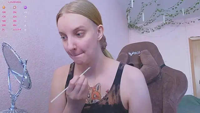 Fluffy muffin  online show from March 7, 8:10 am